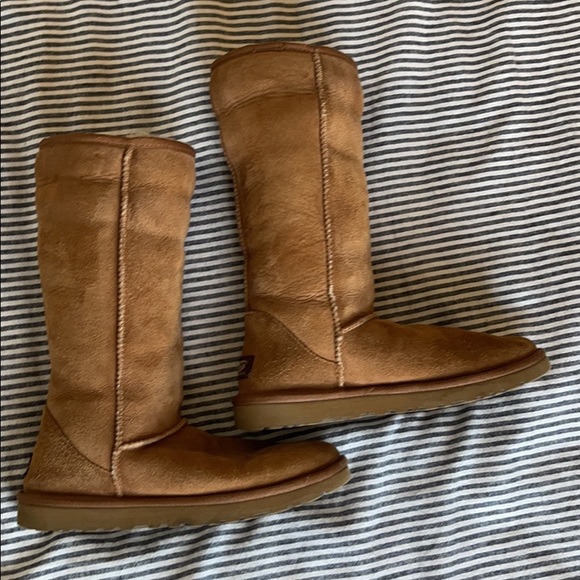 UGG Classic Tall II Water - Repellent Boots - Picture 4 of 9